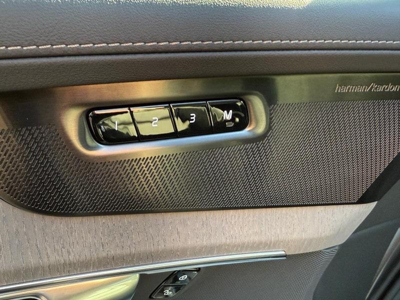 new 2026 Volvo XC90 car, priced at $75,155