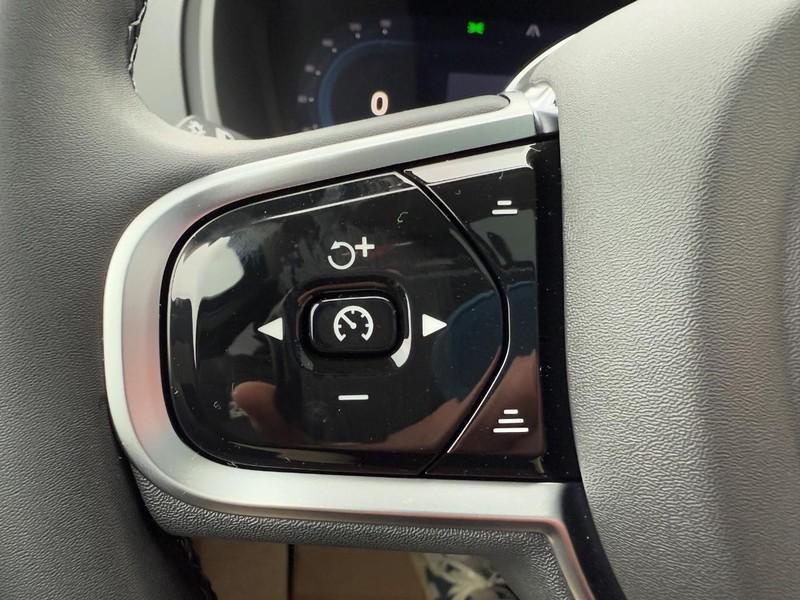 new 2025 Volvo XC90 Plug-In Hybrid car, priced at $80,905