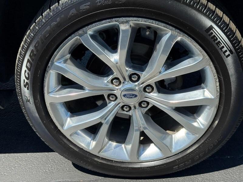 used 2019 Ford Expedition car, priced at $35,000