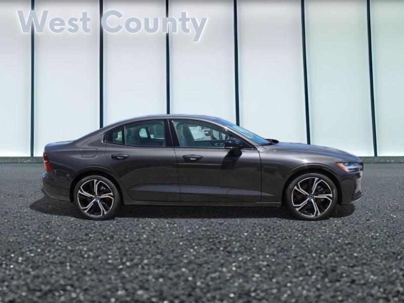 new 2024 Volvo S60 car, priced at $51,680