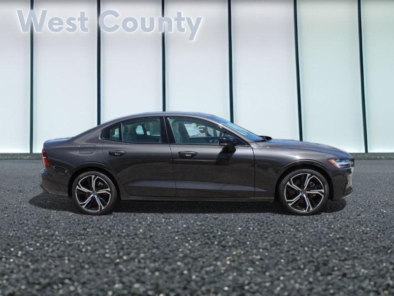 new 2024 Volvo S60 car, priced at $51,680