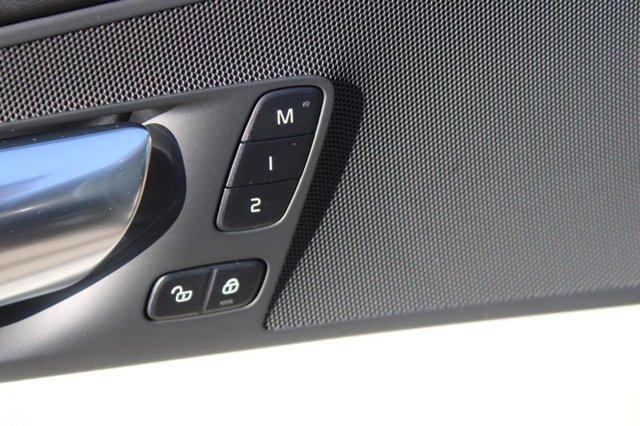 new 2025 Volvo XC60 Plug-In Hybrid car, priced at $52,975