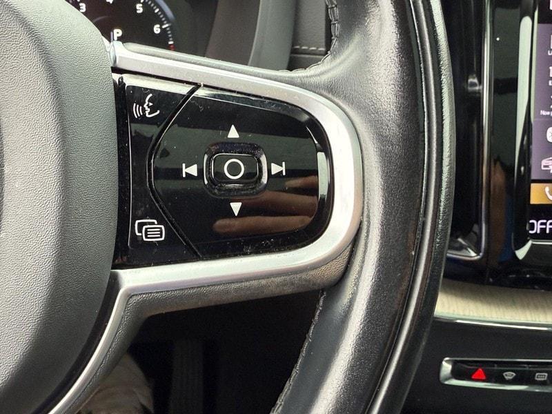 used 2021 Volvo XC60 car, priced at $20,000