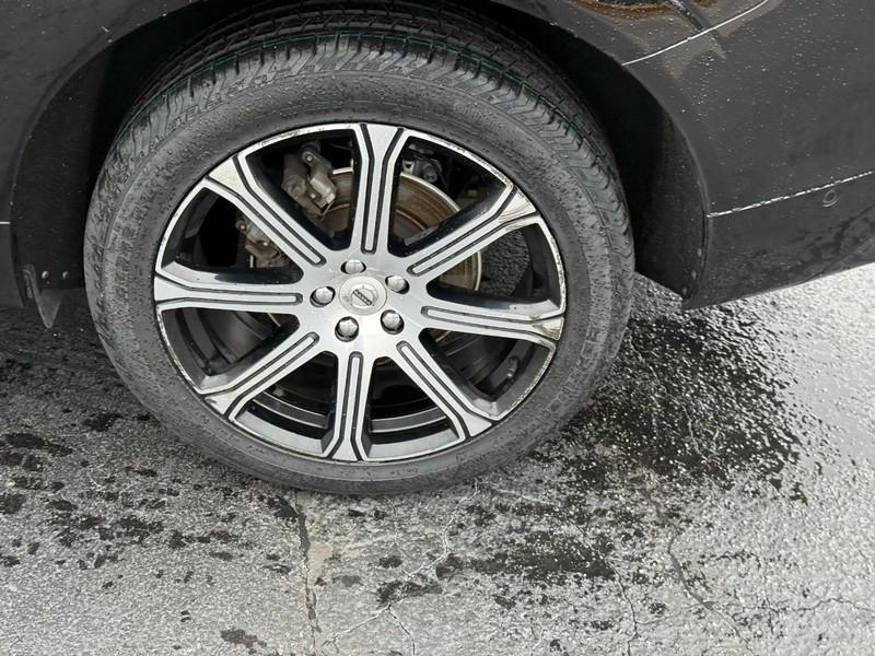 used 2021 Volvo XC60 car, priced at $20,000