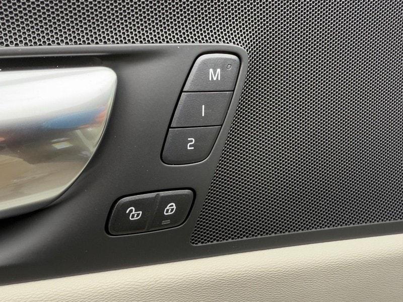 new 2025 Volvo XC60 Plug-In Hybrid car, priced at $66,260