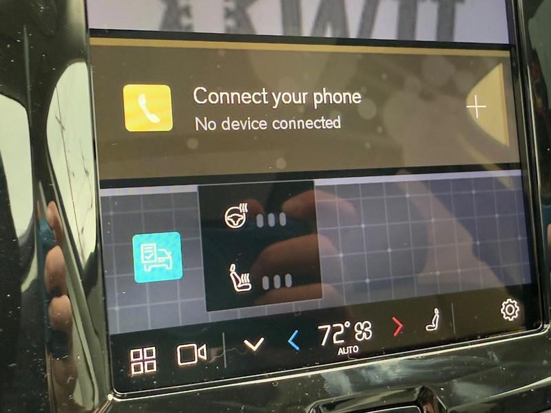 new 2025 Volvo XC60 Plug-In Hybrid car, priced at $66,260