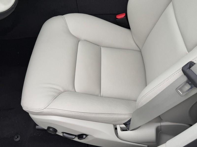 new 2025 Volvo XC60 Plug-In Hybrid car, priced at $66,260