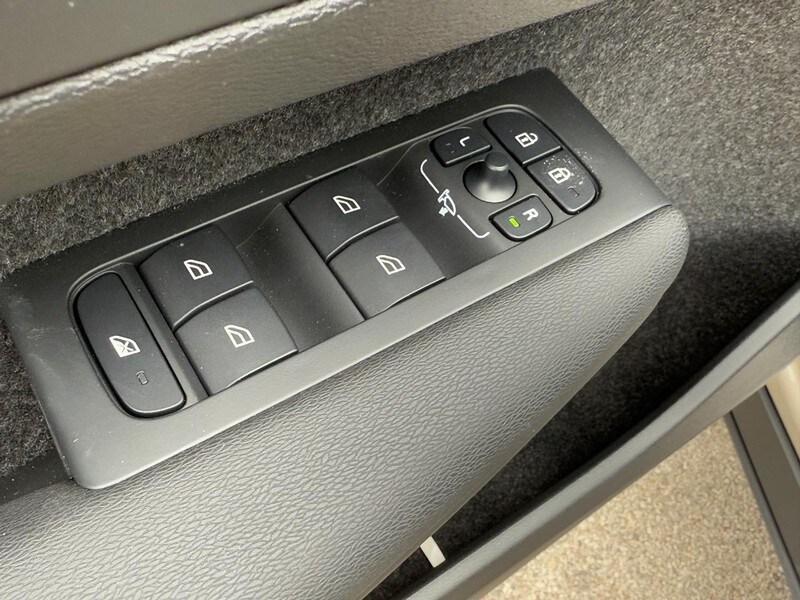 new 2025 Volvo XC40 car, priced at $49,590