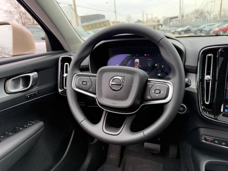 new 2025 Volvo XC40 car, priced at $49,590