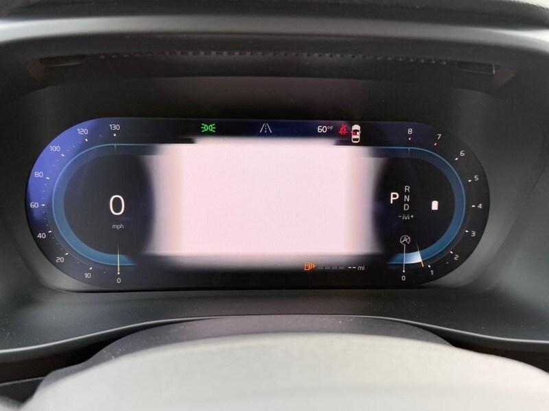 new 2025 Volvo XC40 car