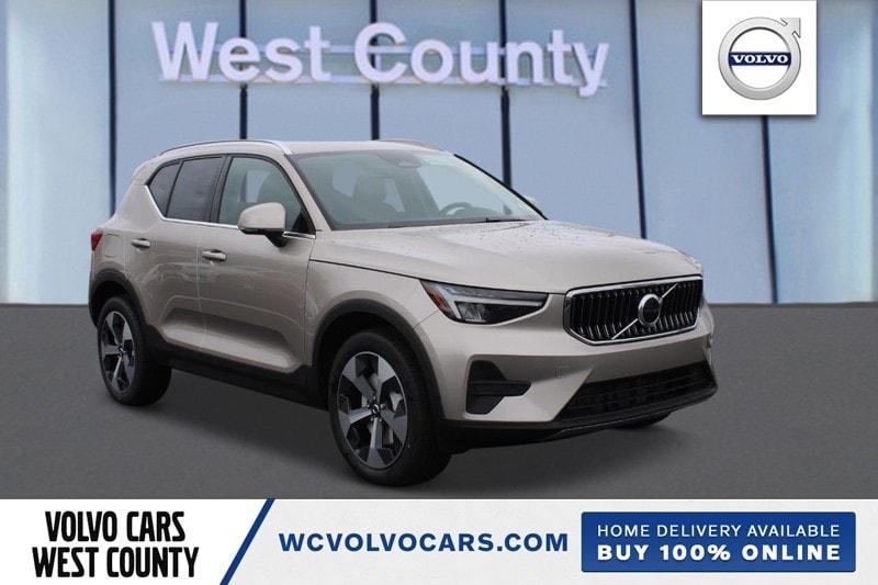 new 2024 Volvo XC40 car, priced at $44,975