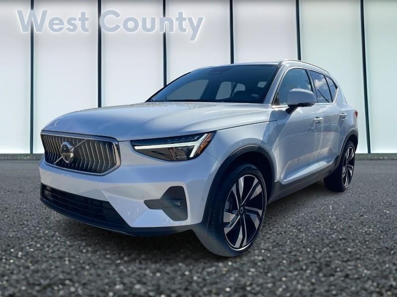 used 2024 Volvo XC40 car, priced at $36,876