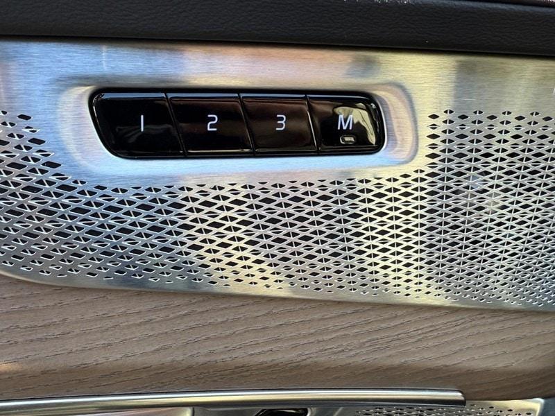 new 2026 Volvo XC90 car, priced at $83,460