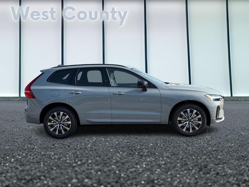 new 2025 Volvo XC60 car, priced at $54,735