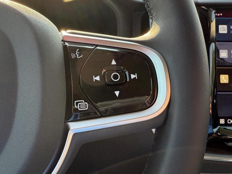 new 2025 Volvo XC60 car, priced at $54,735