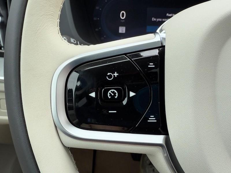 new 2025 Volvo XC60 Plug-In Hybrid car, priced at $67,775