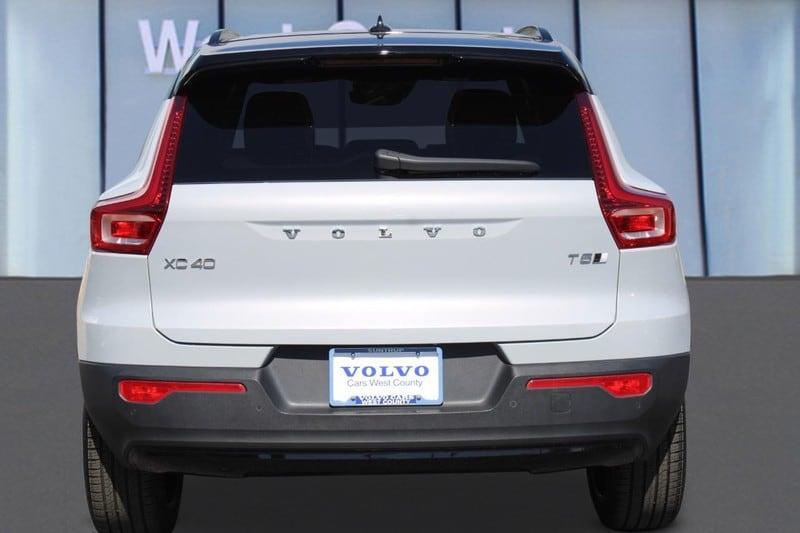 used 2021 Volvo XC40 car, priced at $34,500