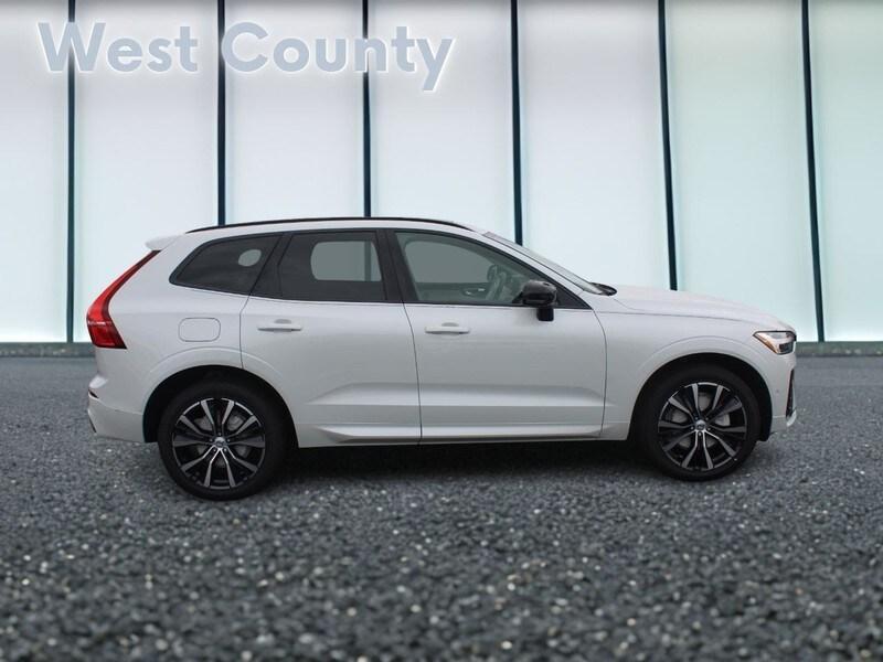 new 2025 Volvo XC60 car, priced at $56,135