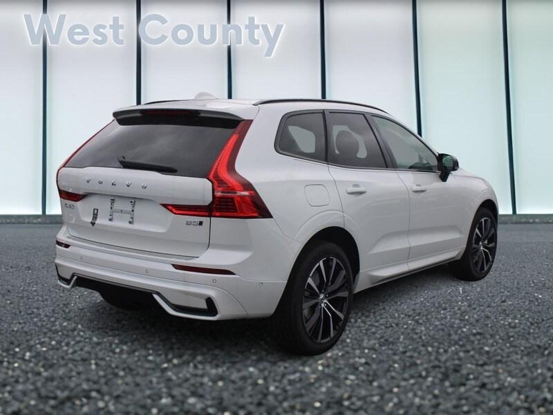 new 2025 Volvo XC60 car, priced at $56,135