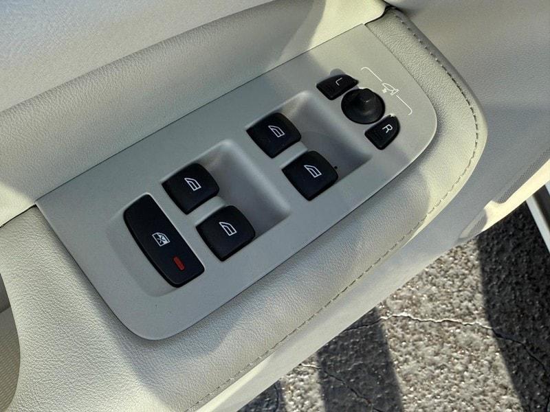 used 2023 Volvo S60 car, priced at $27,870