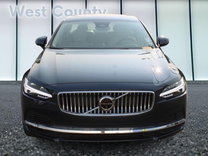 used 2024 Volvo S90 Recharge Plug-In Hybrid car, priced at $60,000