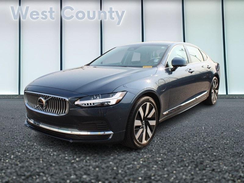 used 2024 Volvo S90 Recharge Plug-In Hybrid car, priced at $60,000