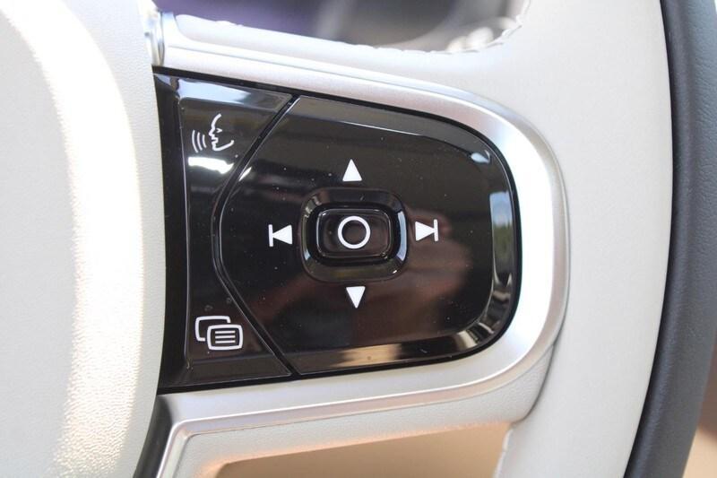 new 2025 Volvo XC90 Plug-In Hybrid car, priced at $73,180