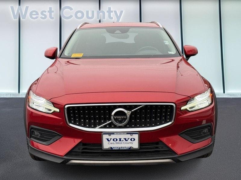 used 2021 Volvo V60 Cross Country car, priced at $27,854