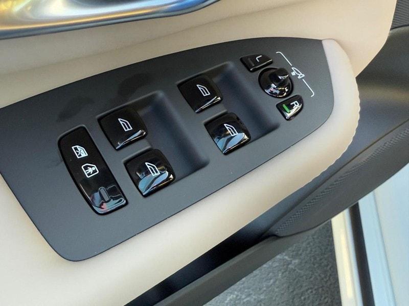 new 2026 Volvo XC90 car, priced at $71,825