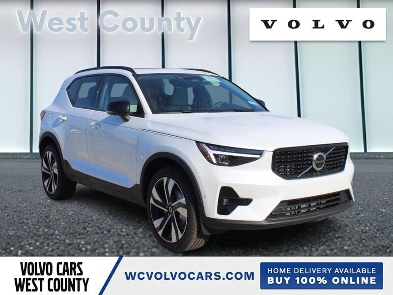 new 2025 Volvo XC40 car, priced at $49,790