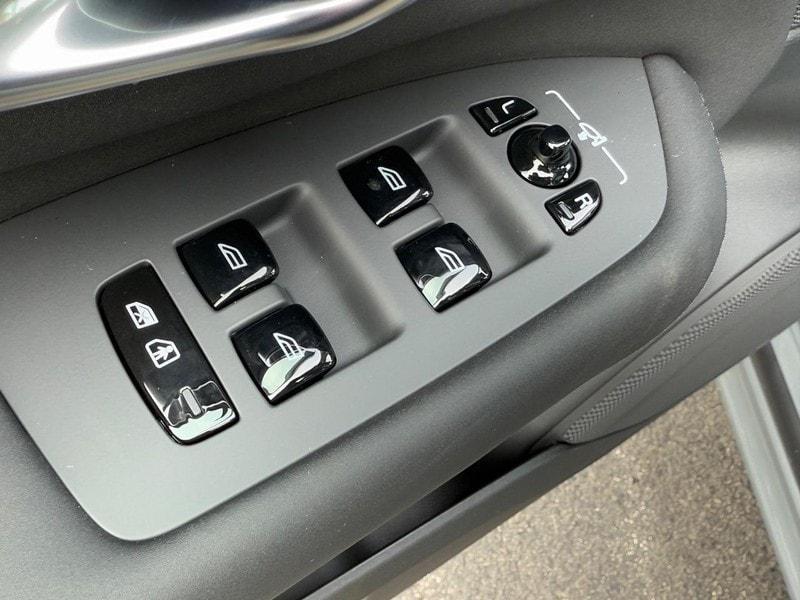 new 2025 Volvo XC90 Plug-In Hybrid car, priced at $72,805