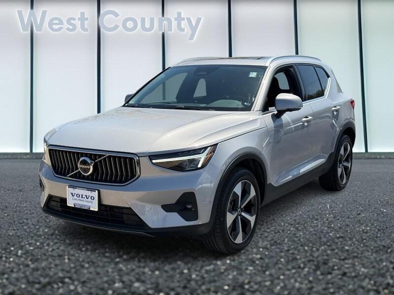 used 2025 Volvo XC40 car, priced at $40,000