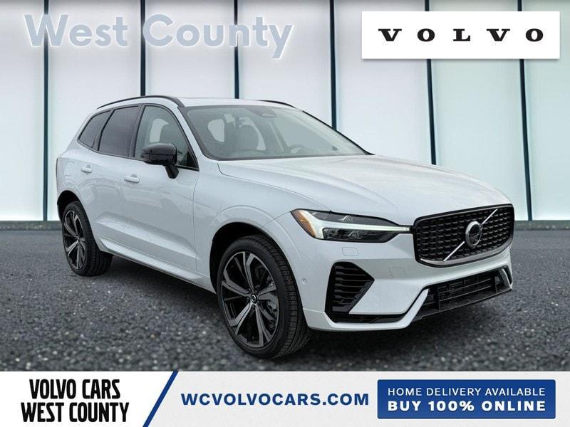 new 2025 Volvo XC60 Plug-In Hybrid car