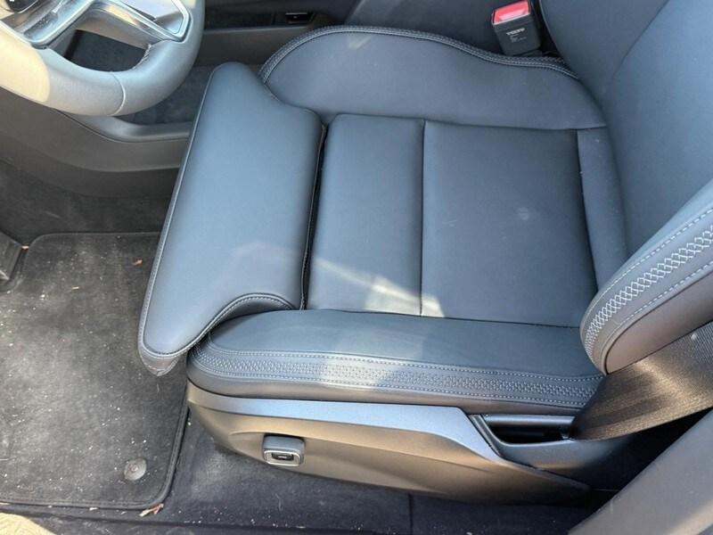 new 2025 Volvo EX90 car, priced at $93,840