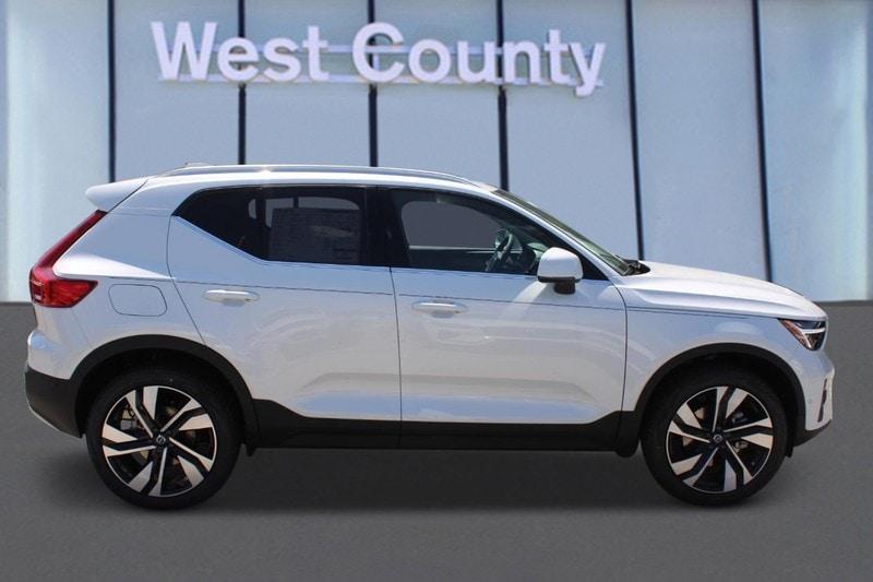 new 2024 Volvo XC40 car, priced at $50,600