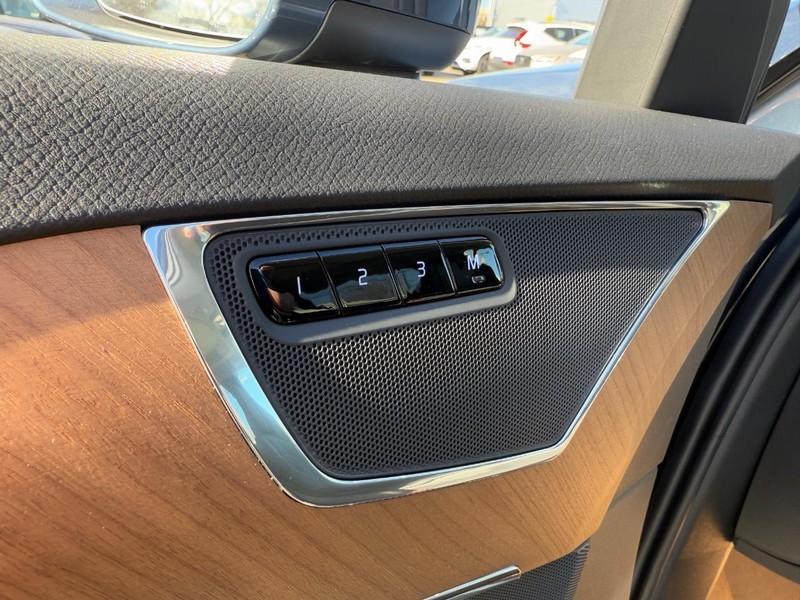 new 2025 Volvo XC90 Plug-In Hybrid car, priced at $73,265