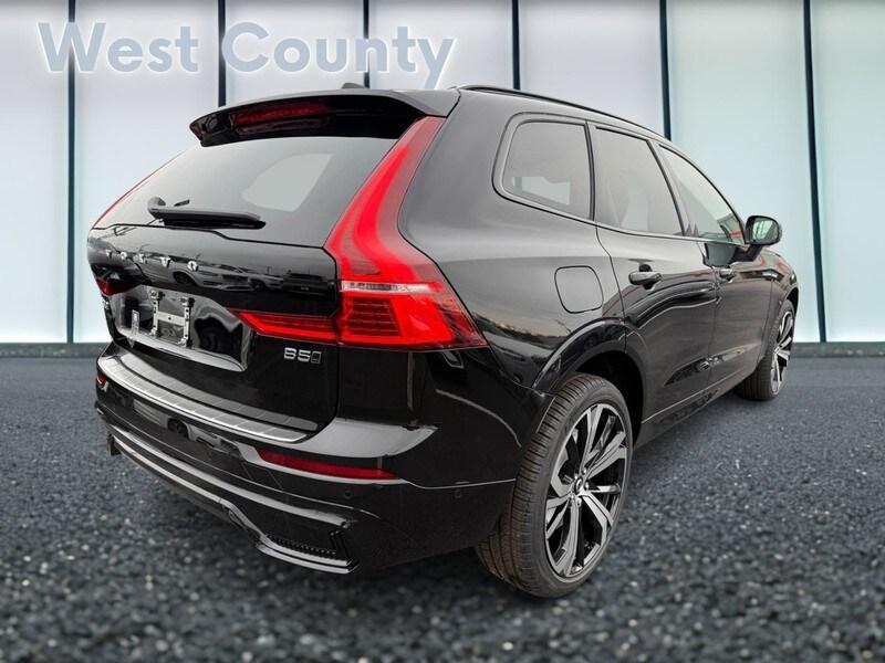 new 2025 Volvo XC60 car, priced at $60,635