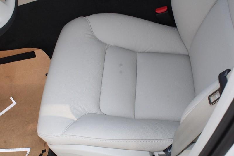 new 2025 Volvo XC60 car, priced at $56,525
