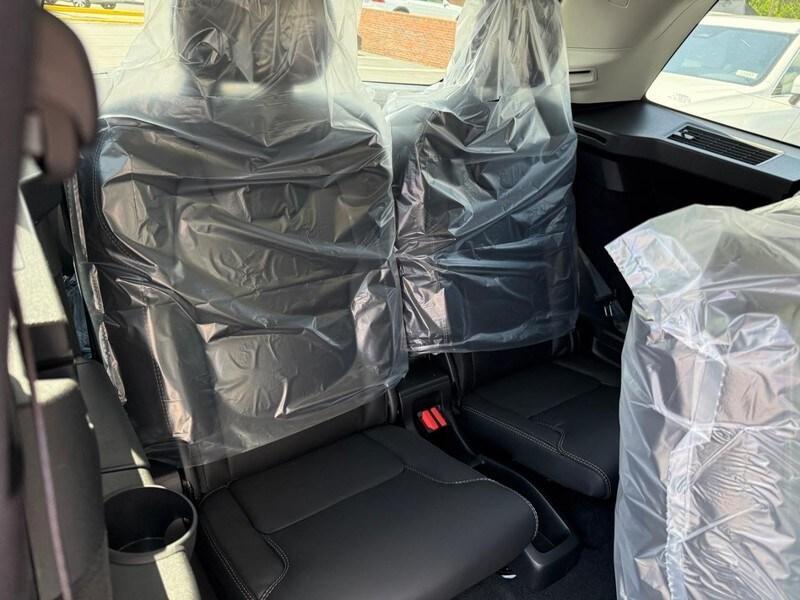 new 2025 Volvo XC90 Plug-In Hybrid car, priced at $78,275