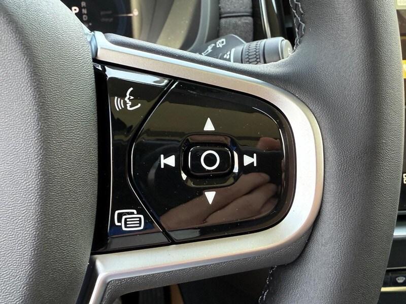 new 2025 Volvo XC90 Plug-In Hybrid car, priced at $78,275