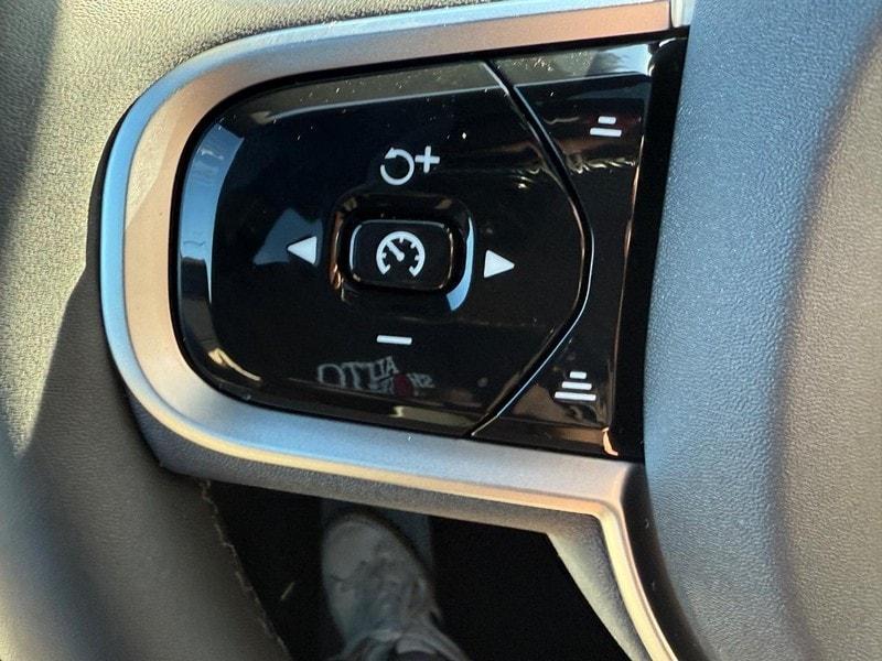 new 2026 Volvo XC90 car, priced at $83,645