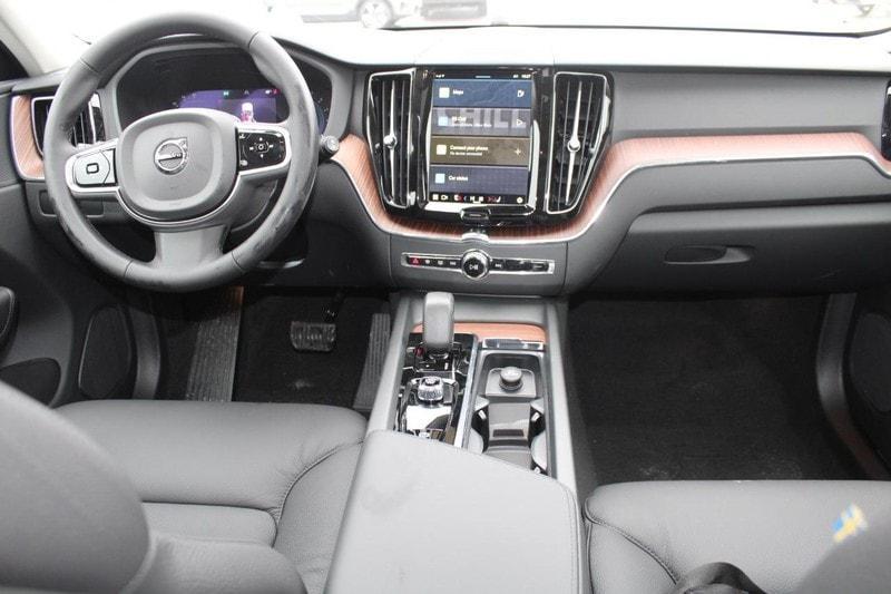 used 2024 Volvo XC60 car