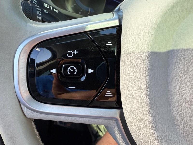 used 2022 Volvo XC60 car, priced at $40,000