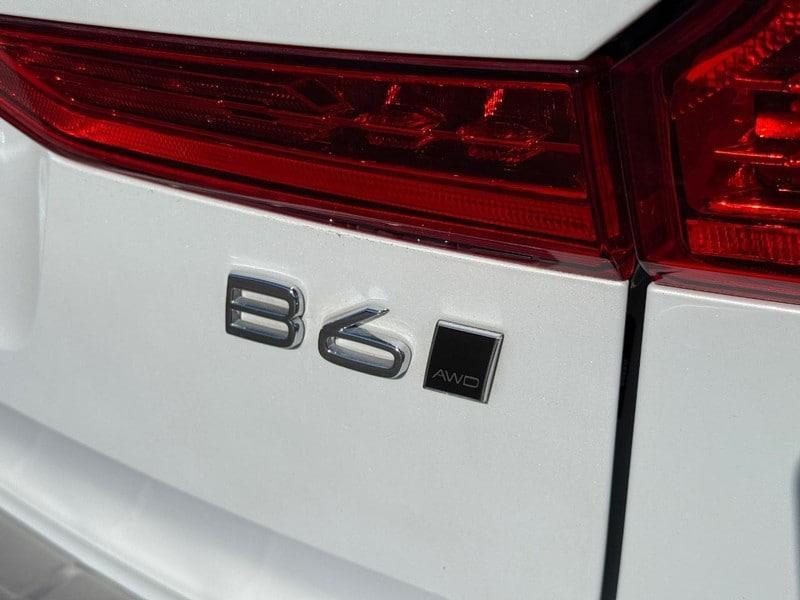 used 2022 Volvo XC60 car, priced at $40,000