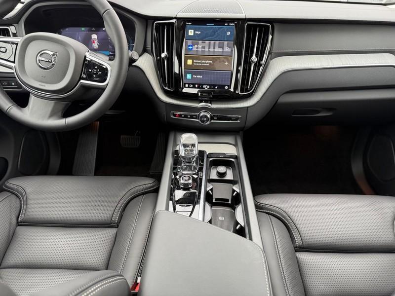 new 2025 Volvo XC60 Plug-In Hybrid car