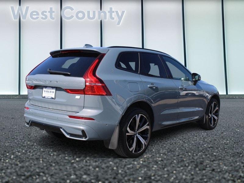 used 2022 Volvo XC60 Recharge Plug-In Hybrid car, priced at $43,500