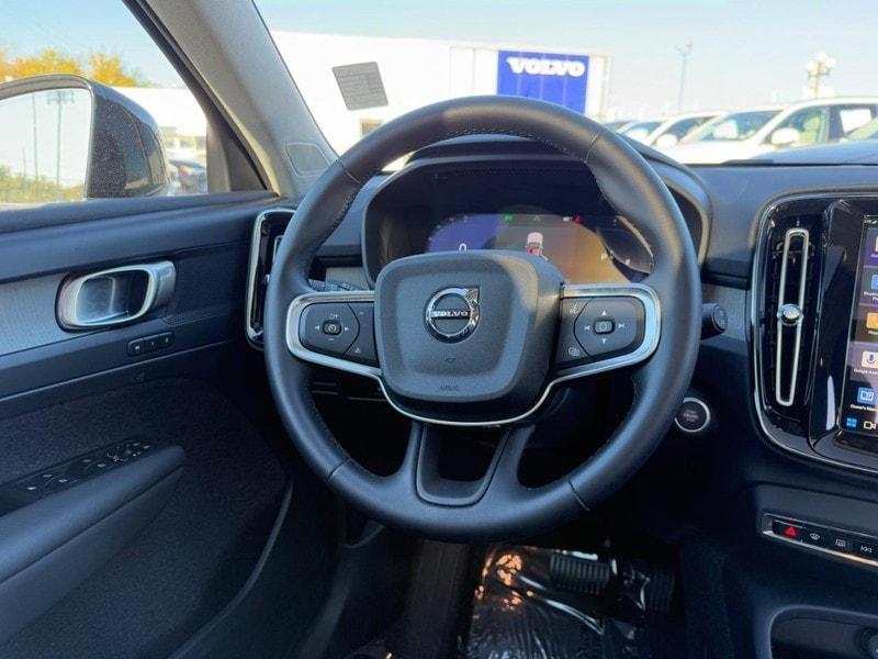 used 2025 Volvo XC40 car, priced at $31,991
