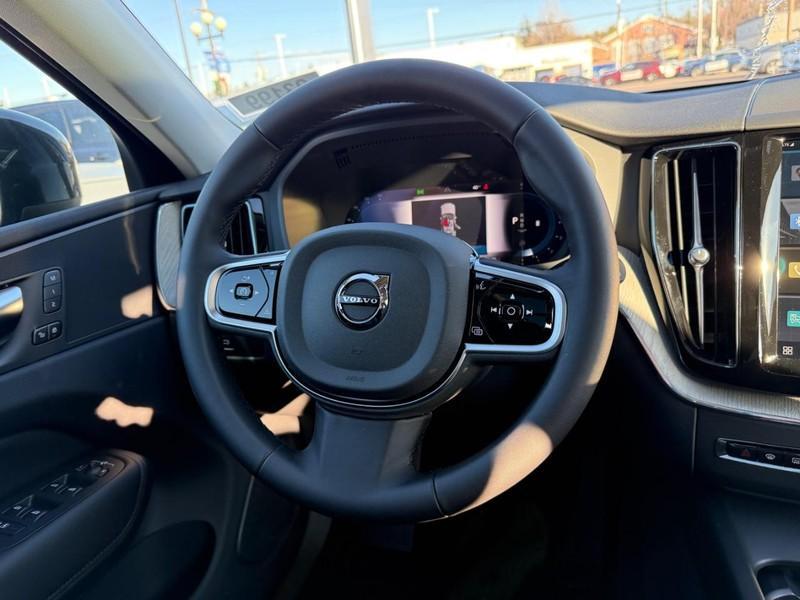 new 2025 Volvo XC60 car, priced at $55,335