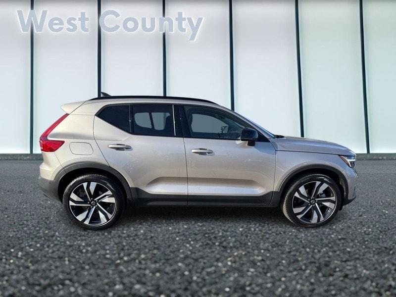 used 2023 Volvo XC40 car, priced at $36,872