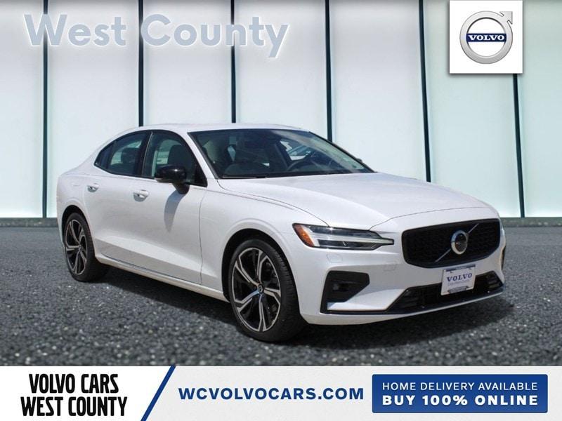 new 2024 Volvo S60 car, priced at $45,195